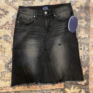 BLACK DISTRESSED SKIRT